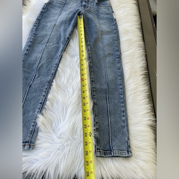 REVICE Blue and White Star Jeans - Picture 6 of 11